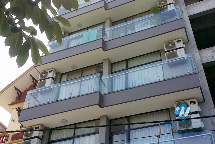 Nice, lakefront office for rent in Tay Ho